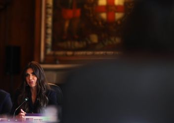 54772837607 de70aae5e2 c