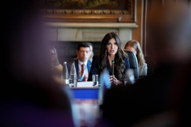 54773877543 b5557f176f c